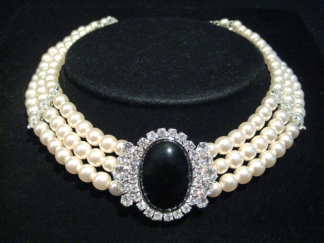 Negotiating Jewelry Sales: Strategies for Buyers in Aventura