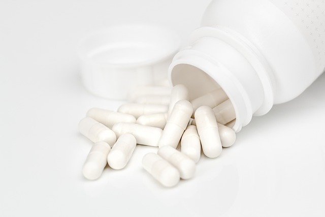 Online Weight Loss: Alternative Medicine vs. Digital Interventions