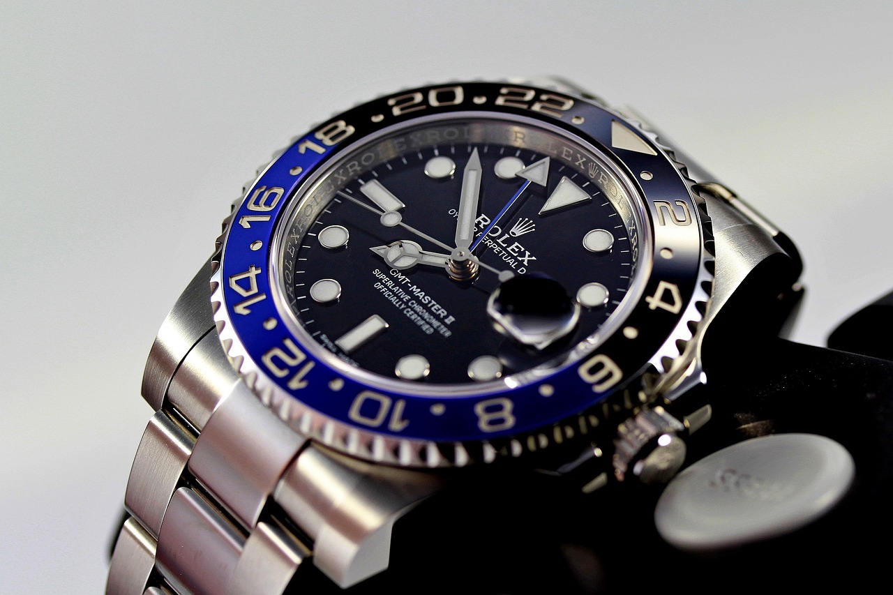 Is Selling Your Rolex Online Safe? A Comprehensive Guide to Secure Transactions